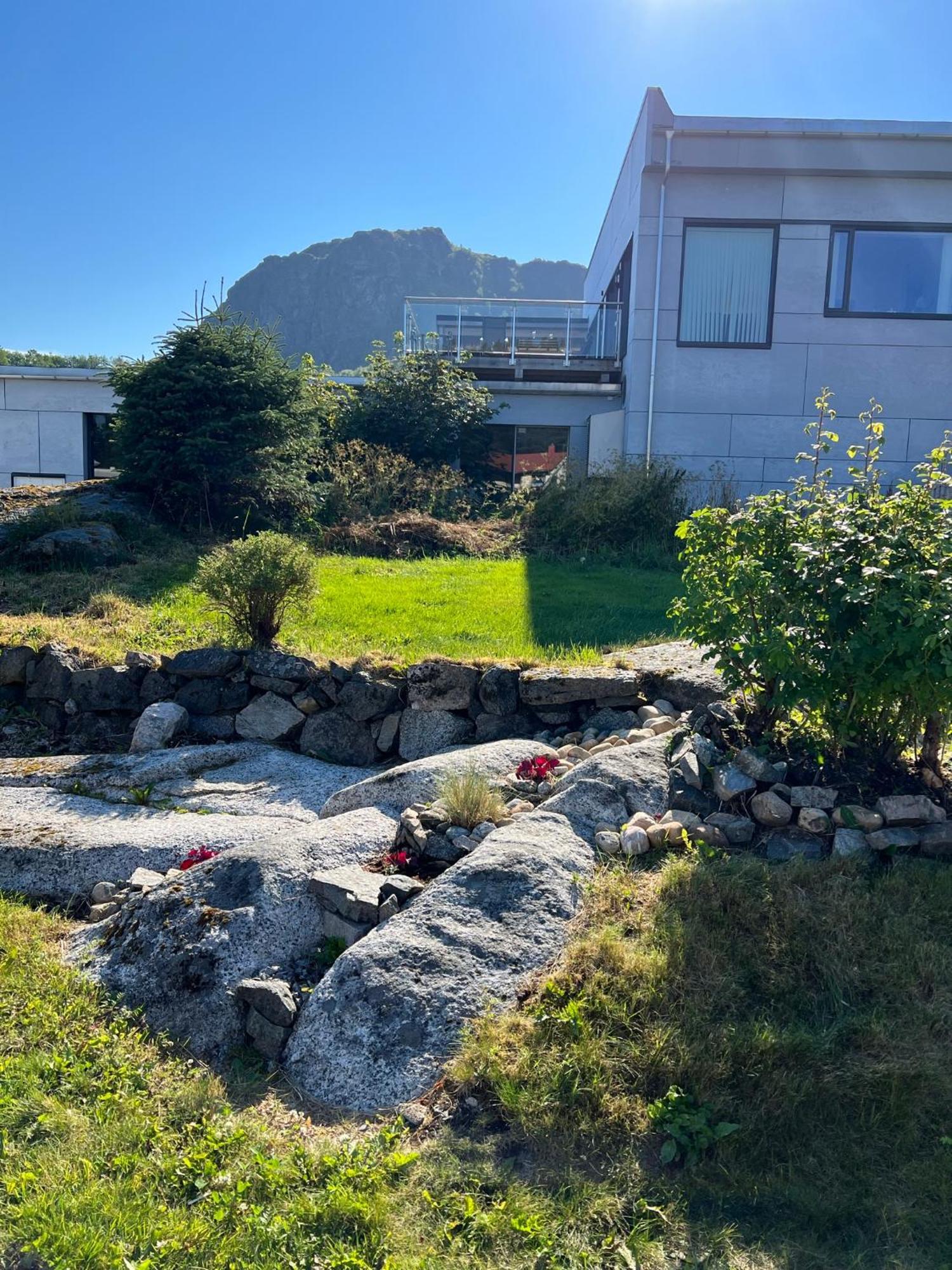 Lofotenapartmentone Stamsund Exterior photo